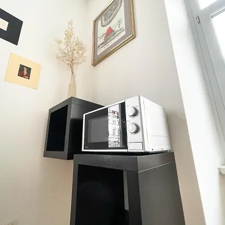 Stylish Riverside Living In The Hearth Of Downtown Maribor